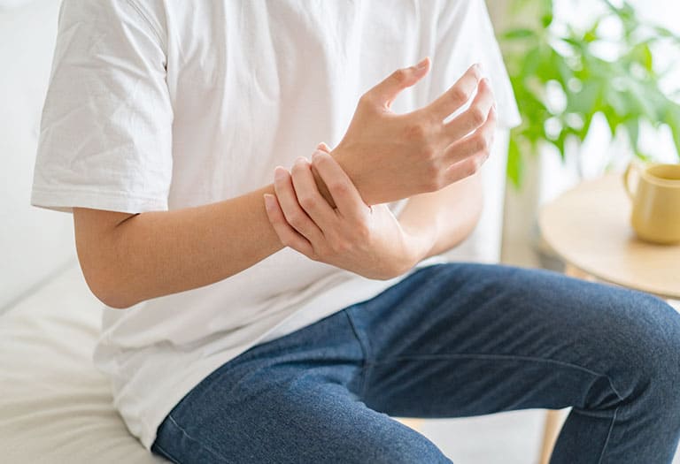 変形性肘関節症